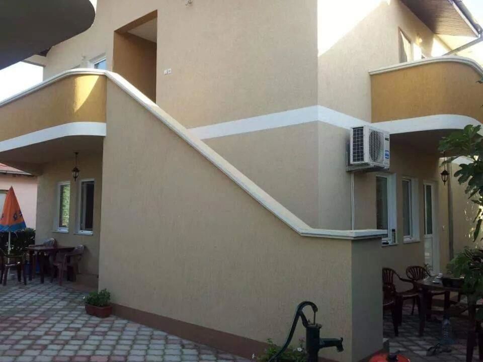 Гостевой дом Apartmans EMERALD Улцинь