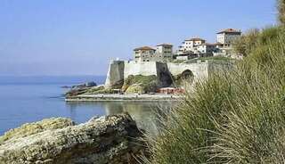 Гостевой дом Apartmans EMERALD Улцинь Четырехместный номер с ванной комнатой-33